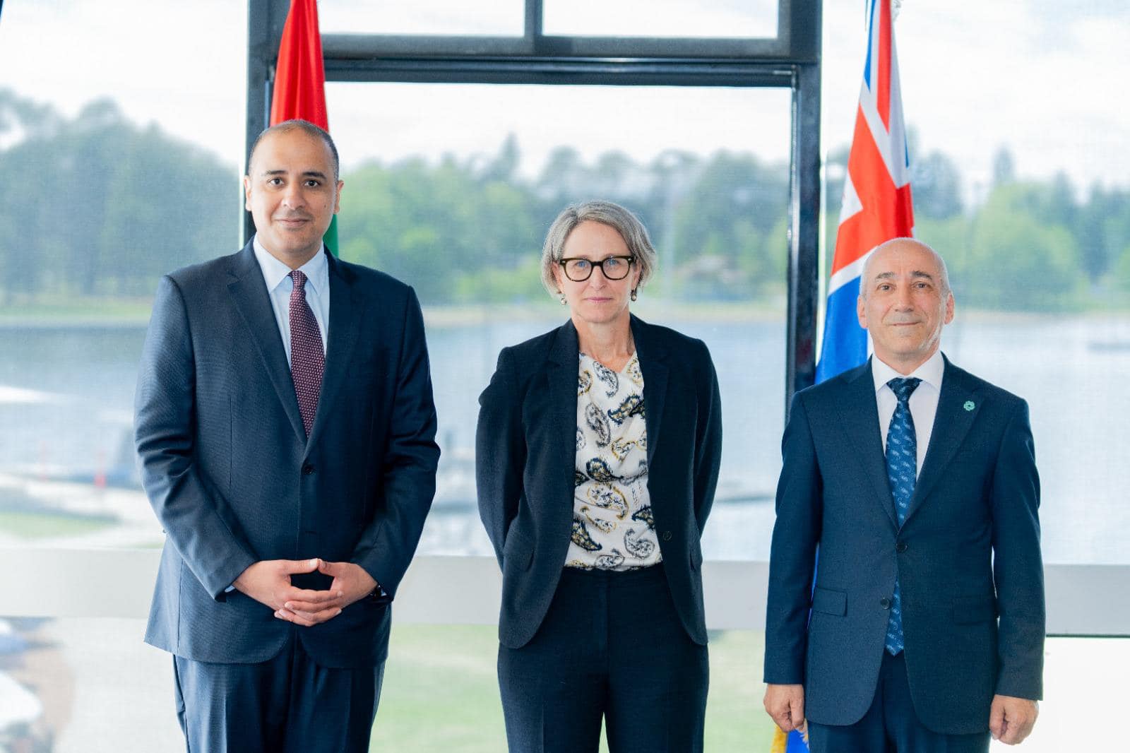 news banner image Desktop